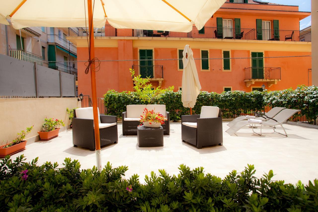 Hotel Lydia Alassio Exterior foto
